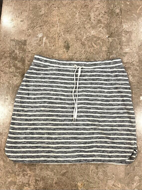 Coastal chic Akrini cozy cotton striped Drawstring Skirt in Gray & White Size L